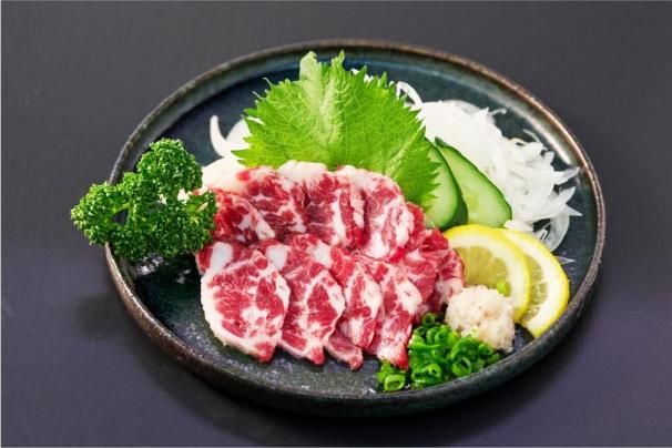 ヒモ(上)の盛り付け例